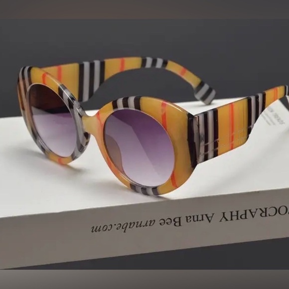 Check Plaid Sunglasses with Purple Lenses - Picture 4 of 4